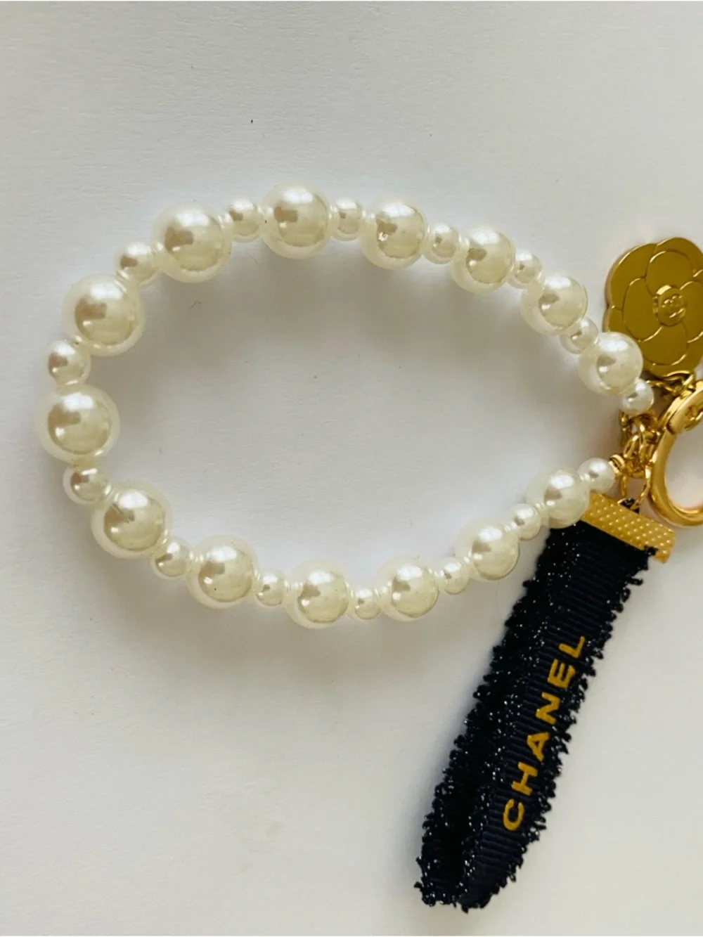 New Chanel VIP GWP Navy Metallic Ribbon Pearls Camellia Star Key Chain Bag Charm - Picture 4 of 8